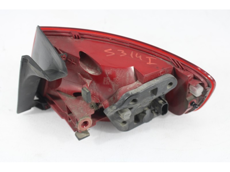 Recambio de piloto trasero izquierdo para audi a4 b8 (8k2) 2.0 tdi referencia OEM IAM 8K5945095B  