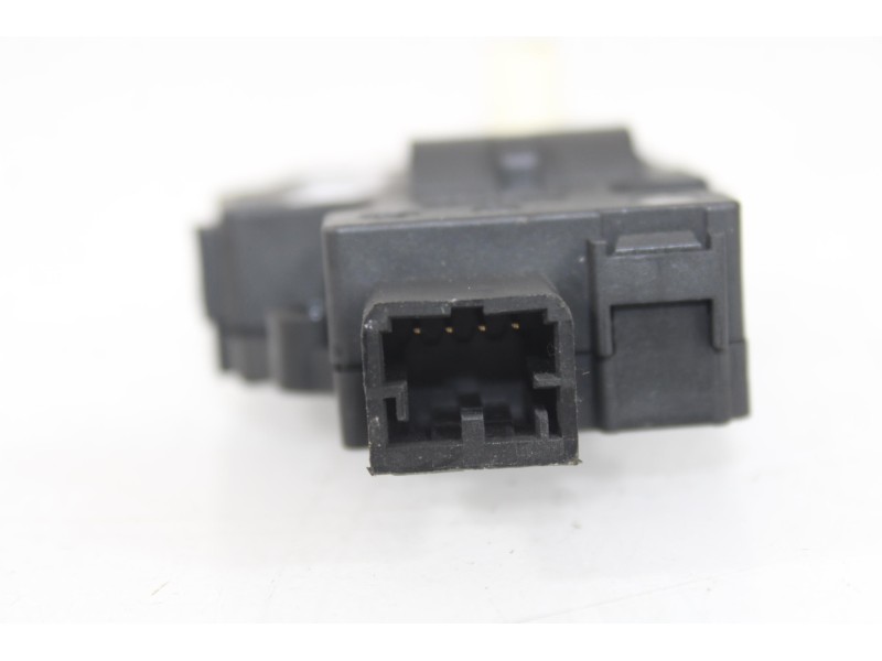 Recambio de motor trampilla calefaccion para audi a4 b8 (8k2) 2.0 tdi referencia OEM IAM 24032010  