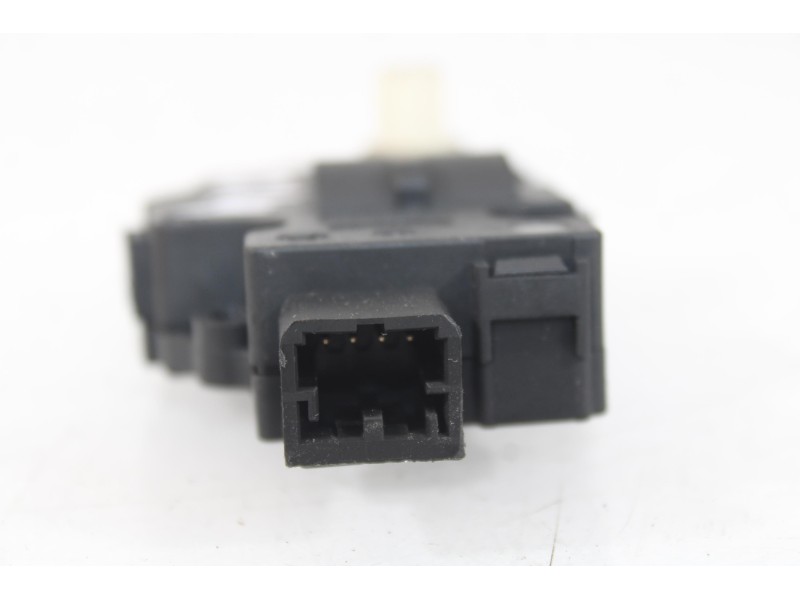 Recambio de motor trampilla calefaccion para audi a4 b8 (8k2) 2.0 tdi referencia OEM IAM 25032010  