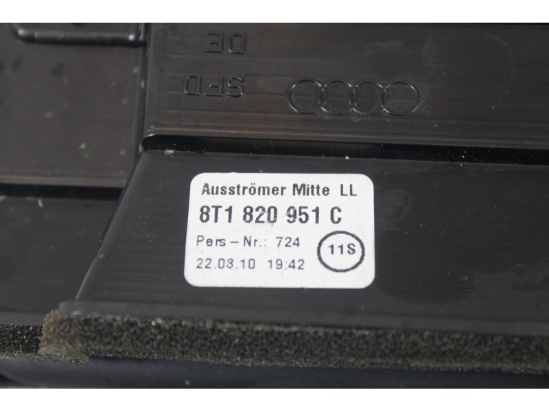 Recambio de rejilla aireadora para audi a4 b8 (8k2) 2.0 tdi referencia OEM IAM 8T1820951C  