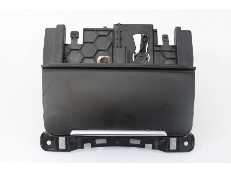 Recambio de cenicero para audi a4 b8 (8k2) 2.0 tdi referencia OEM IAM 8K0857965  
