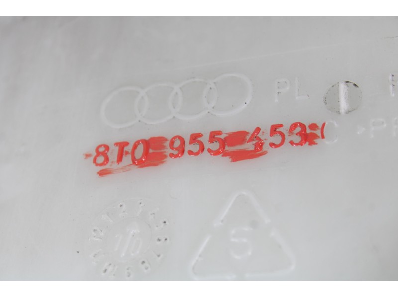 Recambio de deposito limpia para audi a4 b8 (8k2) 2.0 tdi referencia OEM IAM 8T0955453  
