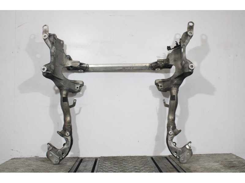 Recambio de puente delantero para audi a4 b8 (8k2) 2.0 tdi referencia OEM IAM 8T0399315H  