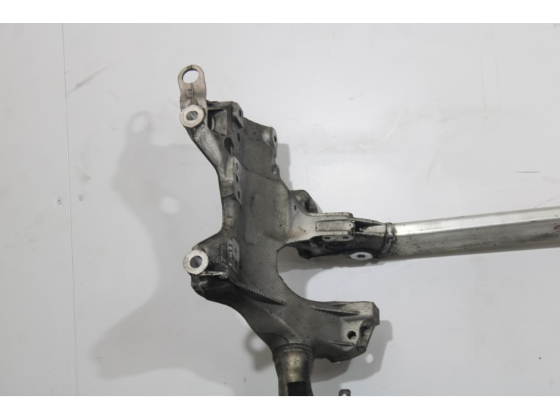 Recambio de puente delantero para audi a4 b8 (8k2) 2.0 tdi referencia OEM IAM 8T0399315H  