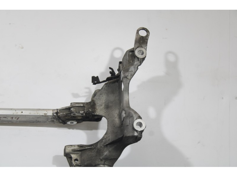 Recambio de puente delantero para audi a4 b8 (8k2) 2.0 tdi referencia OEM IAM 8T0399315H  