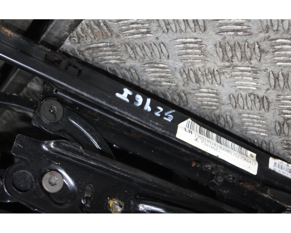 Recambio de asiento delantero izquierdo para mercedes-benz cla coupé (c117) cla 180 (117.342) referencia OEM IAM 17691091019G600