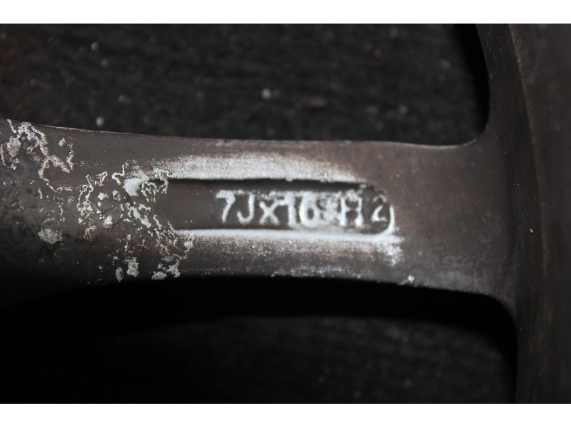 Recambio de llanta para bmw 1 (f20) 116 d referencia OEM IAM 4820/4  