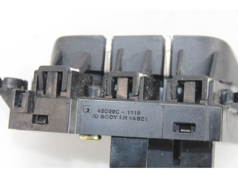 Recambio de mando volante para kia cee´d drive referencia OEM IAM 49D29C1110  