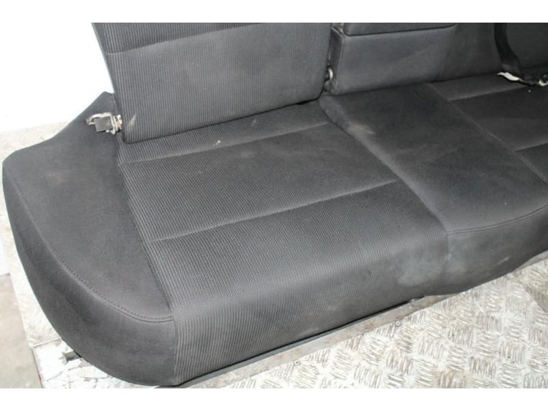 Recambio de asientos traseros para bmw x3 (e83) 2.0 d referencia OEM IAM   