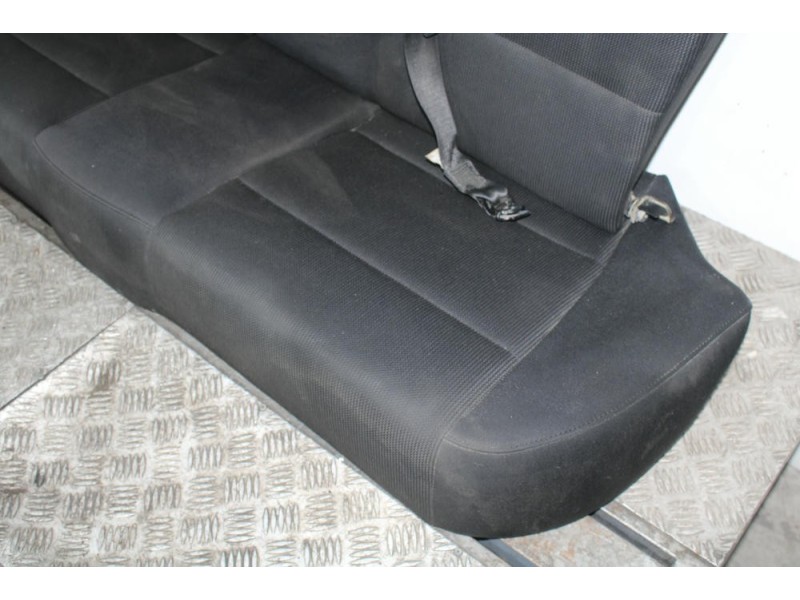 Recambio de asientos traseros para bmw x3 (e83) 2.0 d referencia OEM IAM   