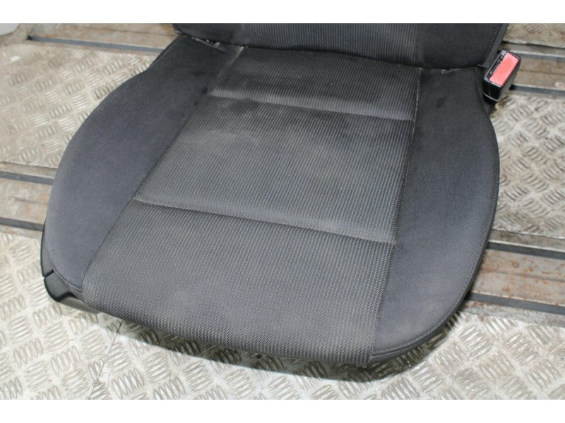 Recambio de asiento delantero derecho para bmw x3 (e83) 2.0 d referencia OEM IAM   
