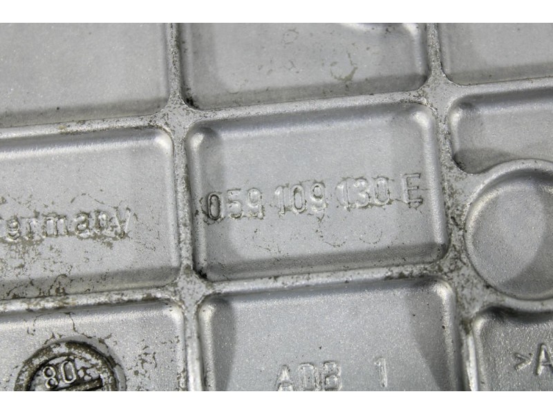 Recambio de tapa distribucion para audi a5 coupe (8t) 2.7 tdi referencia OEM IAM 059109130E  