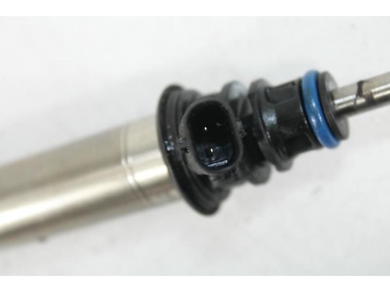 Recambio de inyector para mercedes-benz clase cla (w117) cla 180 (117.342) referencia OEM IAM A2560700187  