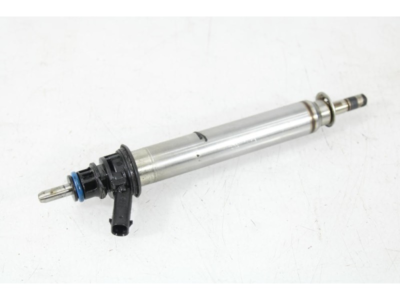 Recambio de inyector para mercedes-benz clase cla (w117) cla 180 (117.342) referencia OEM IAM A2560700187  