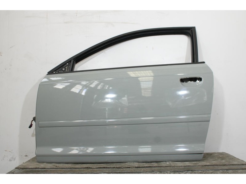 Recambio de puerta delantera izquierda para audi a3 (8p1) 1.9 tdi referencia OEM IAM   