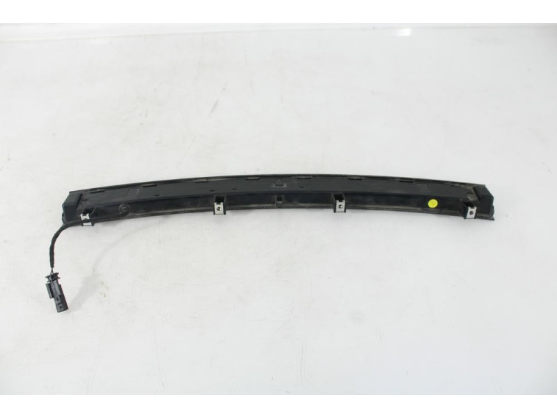 Recambio de piloto trasero central para land rover evoque hse referencia OEM IAM FK7213A613  
