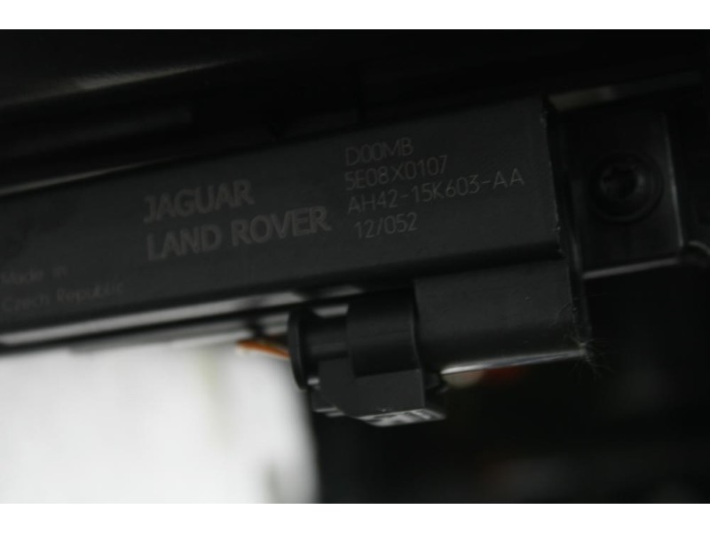 Recambio de consola central para land rover range rover evoque (l538) 2.2 d referencia OEM IAM BJ3204569AA  