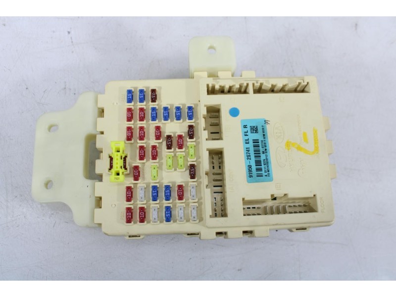 Recambio de caja reles / fusibles para hyundai ix35 (lm, el, elh) 1.7 crdi referencia OEM IAM 919502S741  