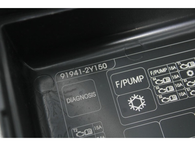 Recambio de caja reles / fusibles para hyundai ix35 (lm, el, elh) 1.7 crdi referencia OEM IAM 919502S010  