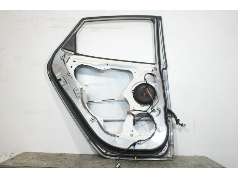 Recambio de puerta trasera izquierda para hyundai ix35 (lm, el, elh) 1.7 crdi referencia OEM IAM   