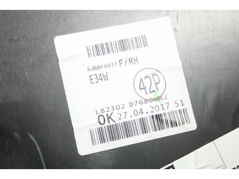 Recambio de guarnecido puerta delantera derecha para hyundai tucson (tl, tle) 1.7 crdi referencia OEM IAM 82361D7000 / 82381D700