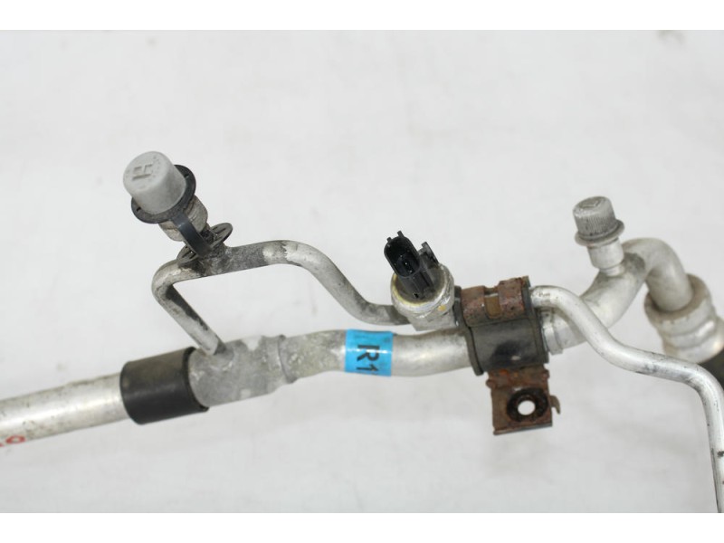 Recambio de tubo aire acondicionado para hyundai tucson (tl, tle) 1.7 crdi referencia OEM IAM 97775D7350  