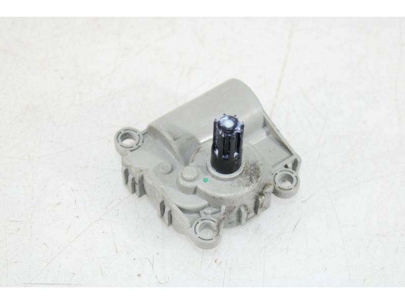 Recambio de motor trampilla calefaccion para hyundai tucson (tl, tle) 1.7 crdi referencia OEM IAM D267NFFAA01  