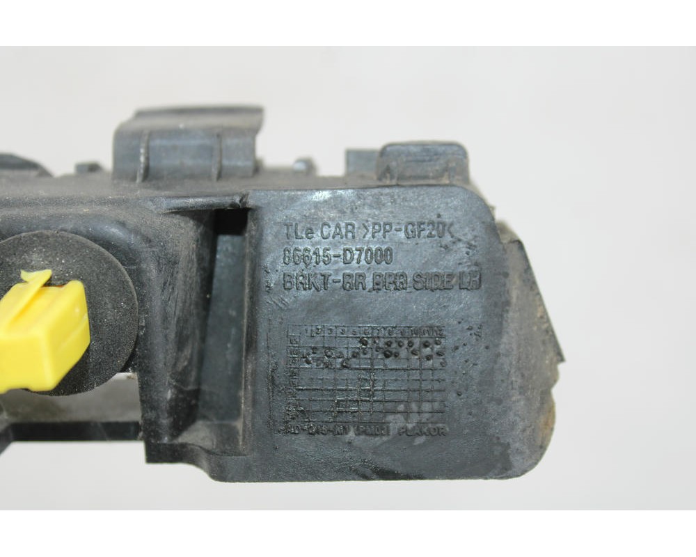 Recambio de soporte paragolpes trasero izquierdo para hyundai tucson (tl, tle) 1.7 crdi referencia OEM IAM 86615D7000  