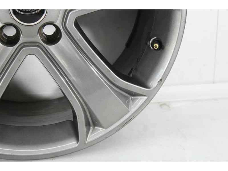 Recambio de llanta para land rover range rover sport v6 td s referencia OEM IAM 9H3M-1007-DAM  