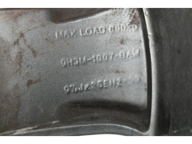 Recambio de llanta para land rover range rover sport v6 td s referencia OEM IAM 9H3M-1007-DAM  