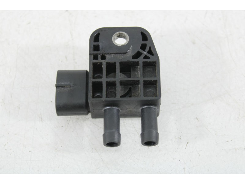 Recambio de sensor presion para hyundai tucson (tl, tle) 1.7 crdi referencia OEM IAM 392102F600  