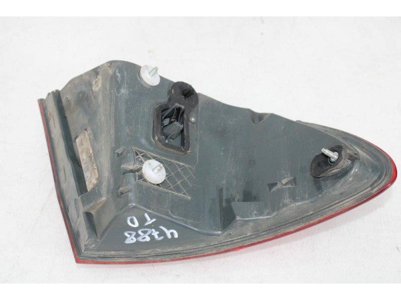 Recambio de piloto trasero derecho para bmw 5 (f10) 520 d referencia OEM IAM 17346202  