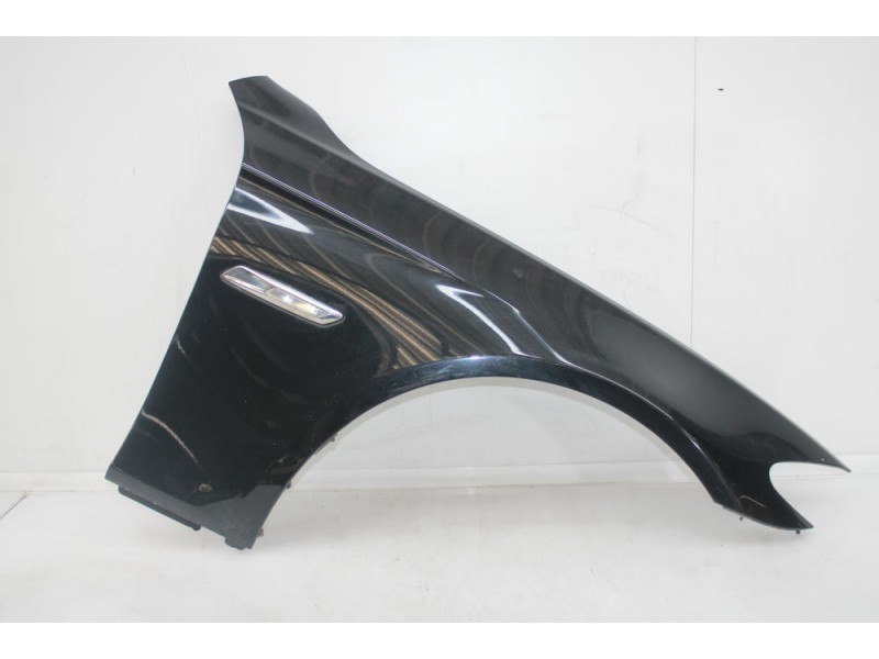 Recambio de aleta delantera derecha para bmw 5 (f10) 520 d referencia OEM IAM   