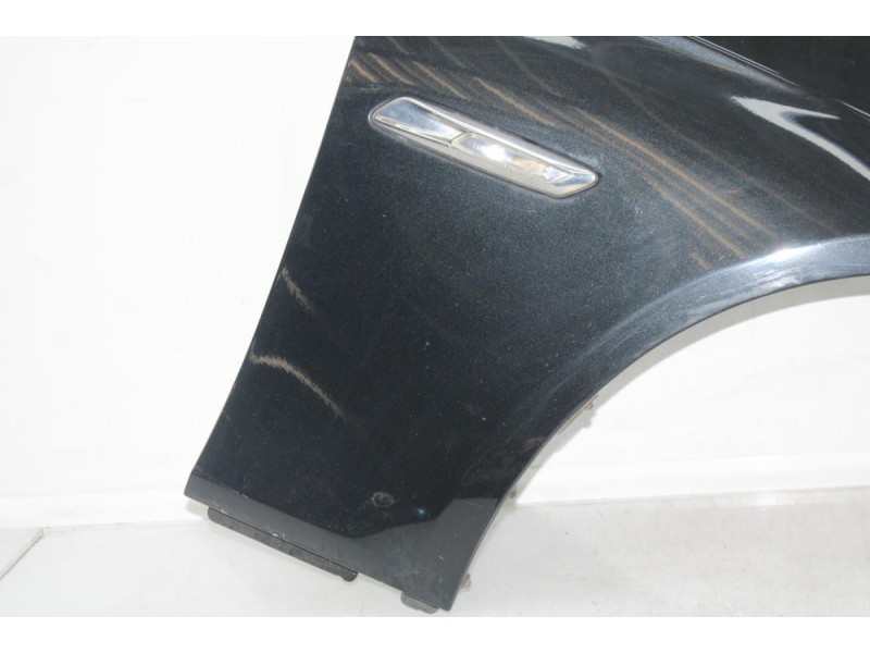 Recambio de aleta delantera derecha para bmw 5 (f10) 520 d referencia OEM IAM   