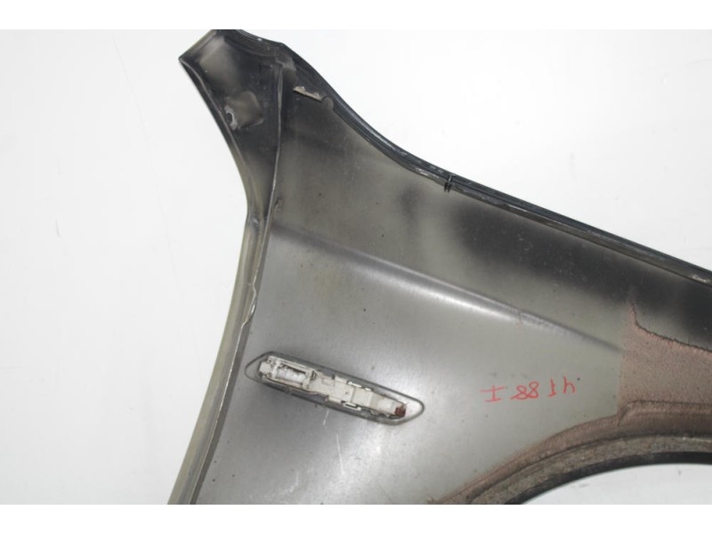 Recambio de aleta delantera izquierda para bmw 5 (f10) 520 d referencia OEM IAM   