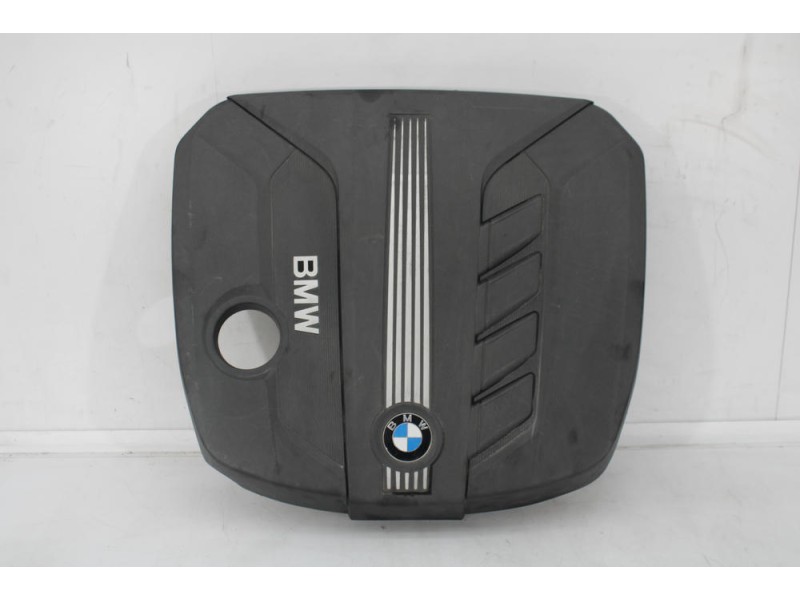 Recambio de tapa motor para bmw 5 (f10) 520 d referencia OEM IAM 13717802847  