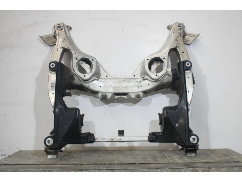 Recambio de puente delantero para bmw 5 (f10) 520 d referencia OEM IAM 6796692  