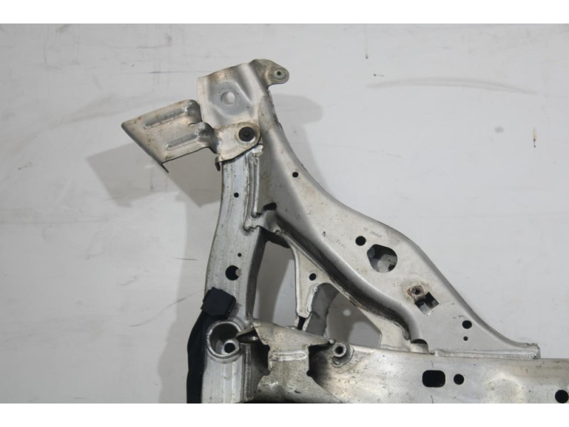 Recambio de puente delantero para bmw 5 (f10) 520 d referencia OEM IAM 6796692  