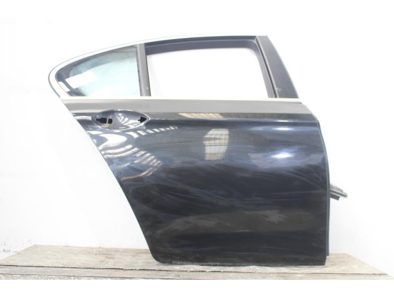 Recambio de puerta trasera derecha para bmw 5 (f10) 520 d referencia OEM IAM   