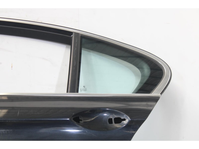 Recambio de puerta trasera izquierda para bmw 5 (f10) 520 d referencia OEM IAM   