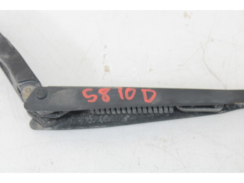 Recambio de brazo limpia delantero derecho para hyundai i20 i (pb, pbt) 1.2 referencia OEM IAM D226HJJ  