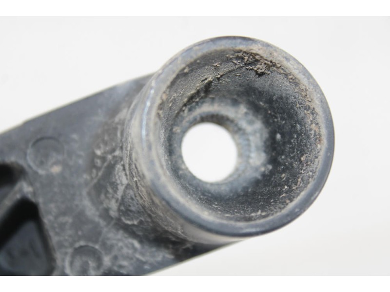 Recambio de brazo limpia delantero derecho para hyundai i20 i (pb, pbt) 1.2 referencia OEM IAM D226HJJ  