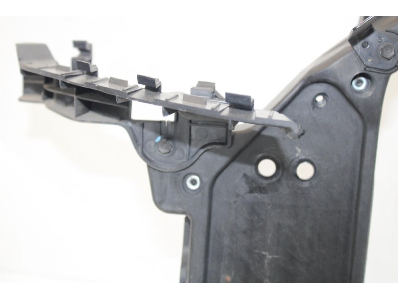 Recambio de panel frontal para hyundai i20 i (pb, pbt) 1.2 referencia OEM IAM 865811J500  