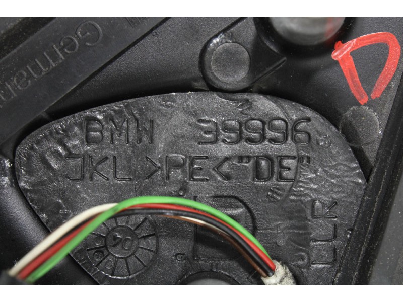 Recambio de espejo retrovisor derecho para bmw 5 (e60) 530 d referencia OEM IAM 010748  