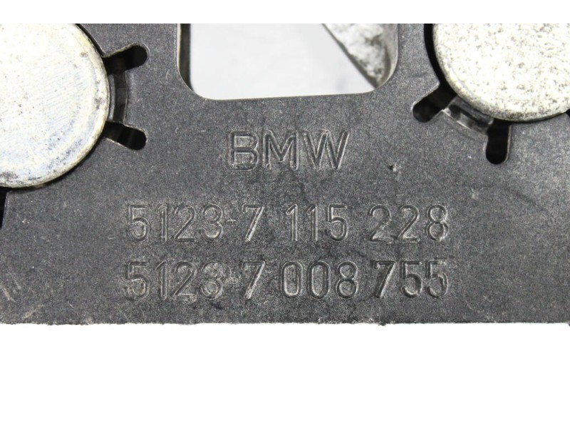 Recambio de cerradura capot para bmw 5 (e60) 530 d referencia OEM IAM 51237115228  