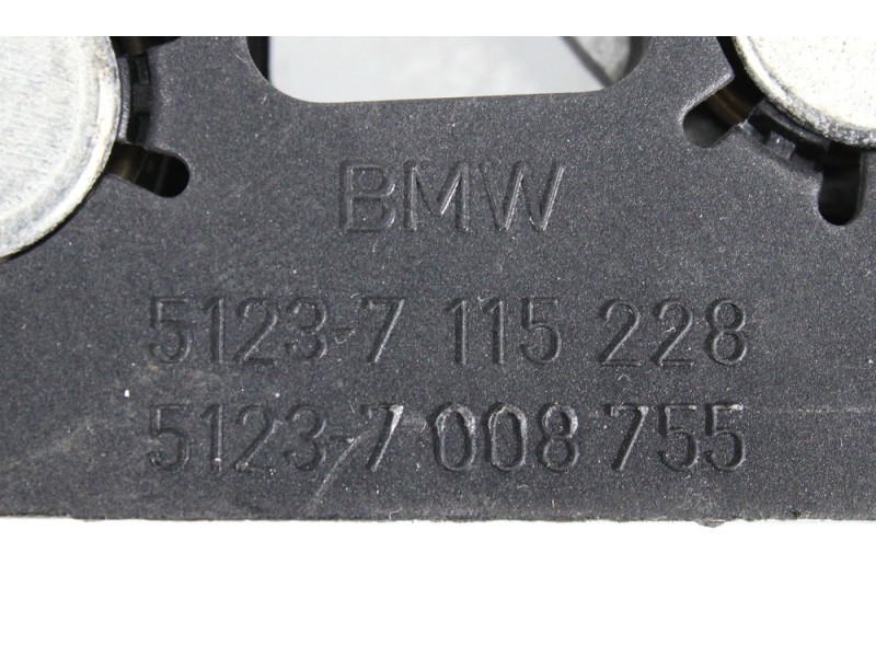 Recambio de cerradura capot para bmw 5 (e60) 530 d referencia OEM IAM 51237115229  