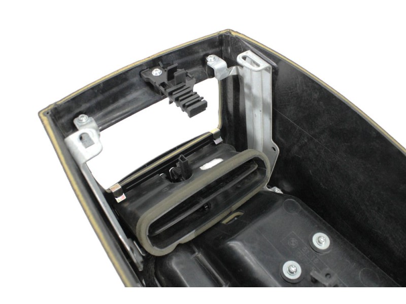 Recambio de apoyabrazos central para bmw 5 (e60) 530 d referencia OEM IAM 7034086  