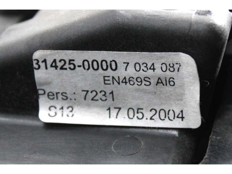 Recambio de apoyabrazos central para bmw 5 (e60) 530 d referencia OEM IAM 7034086  