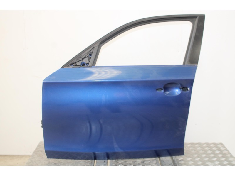 Recambio de puerta delantera izquierda para bmw serie 1 berlina (e81/e87) 116d referencia OEM IAM AZUL  