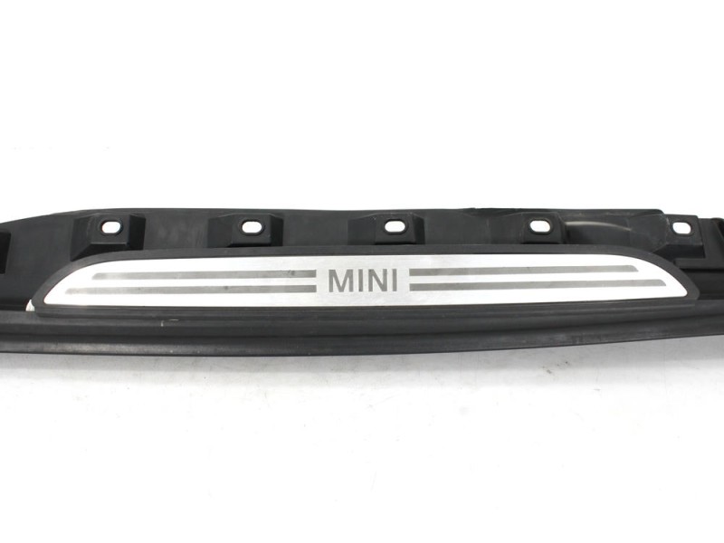 Recambio de faldon lateral derecho para mini mini paceman (r61) cooper d referencia OEM IAM 9808936  